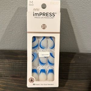 Impress blue wave press on nails